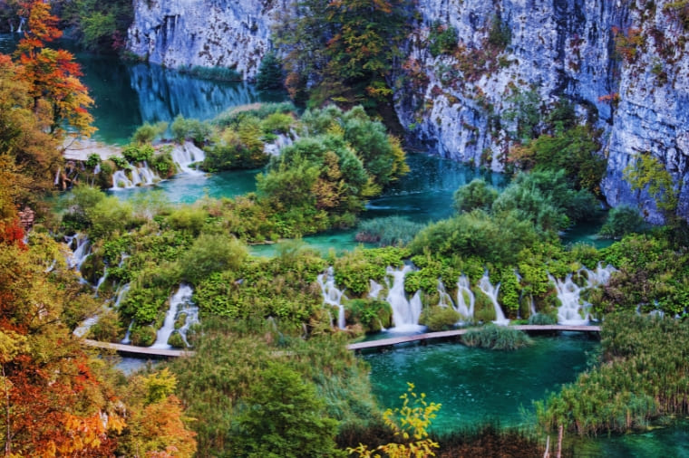 十六湖國家公園