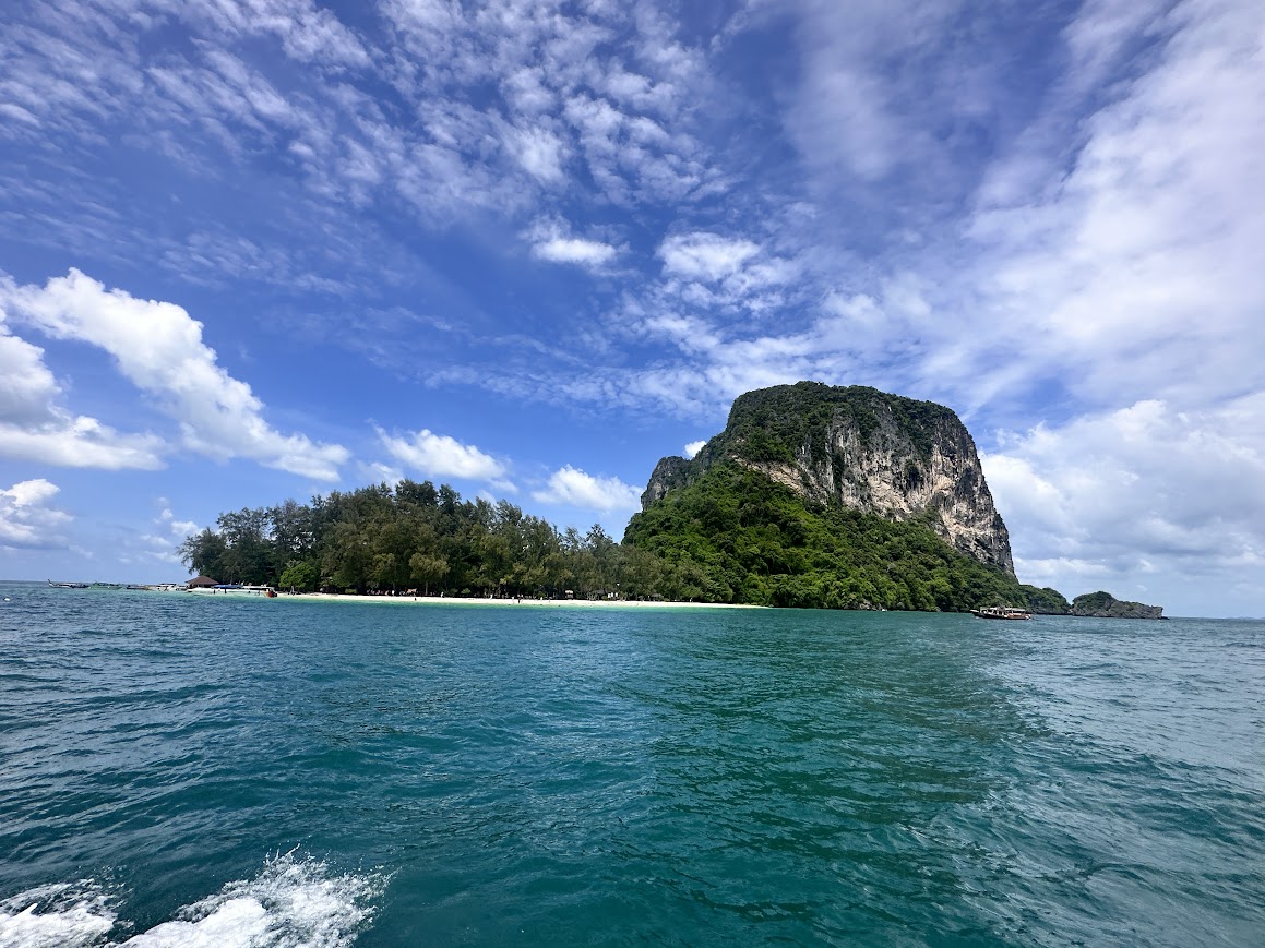 波達島(Koh Poda)